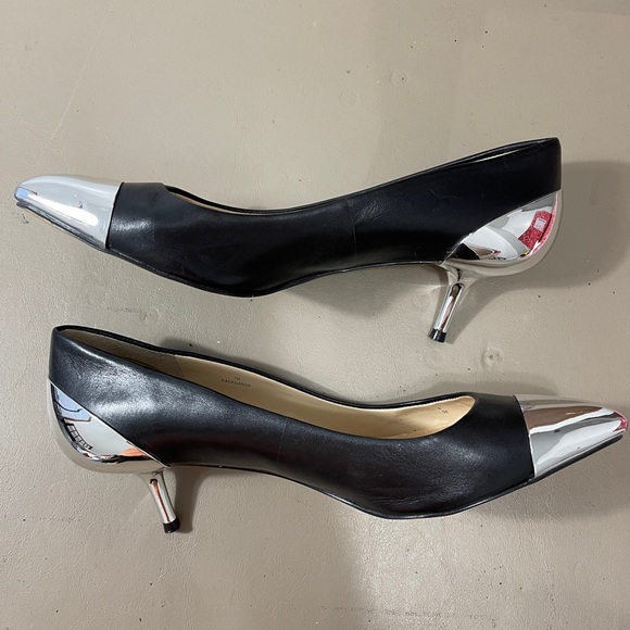 Enzo Angiolini Black and Silver Kitten Heels - Picture 1 of 4